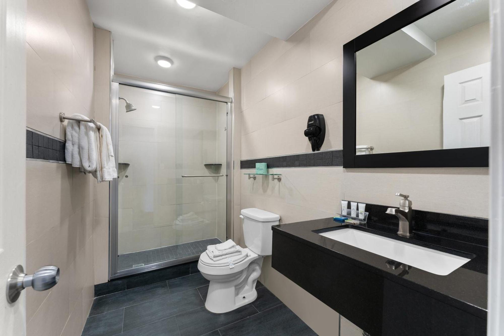 Quality Inn Center City Philadelphia Exterior photo