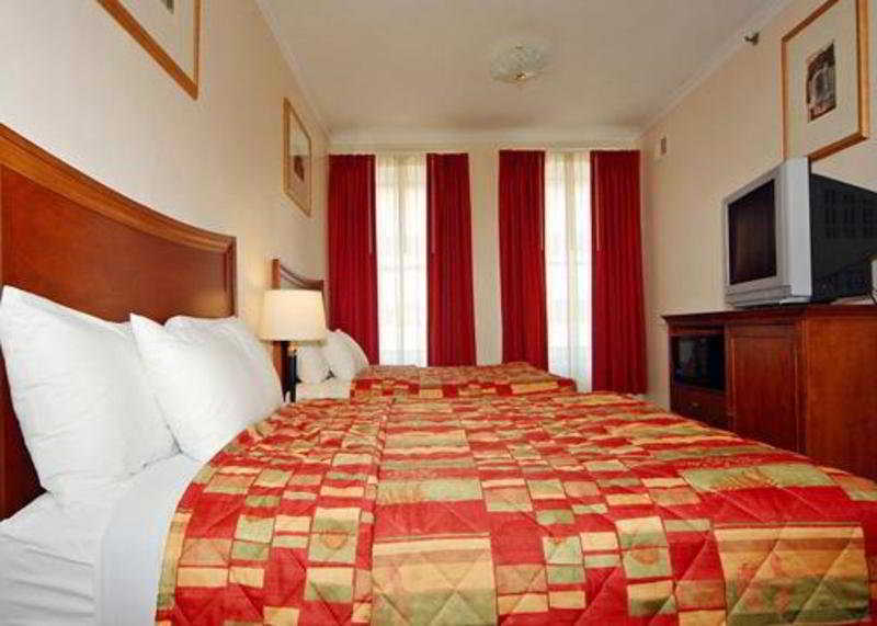 Quality Inn Center City Philadelphia Room photo