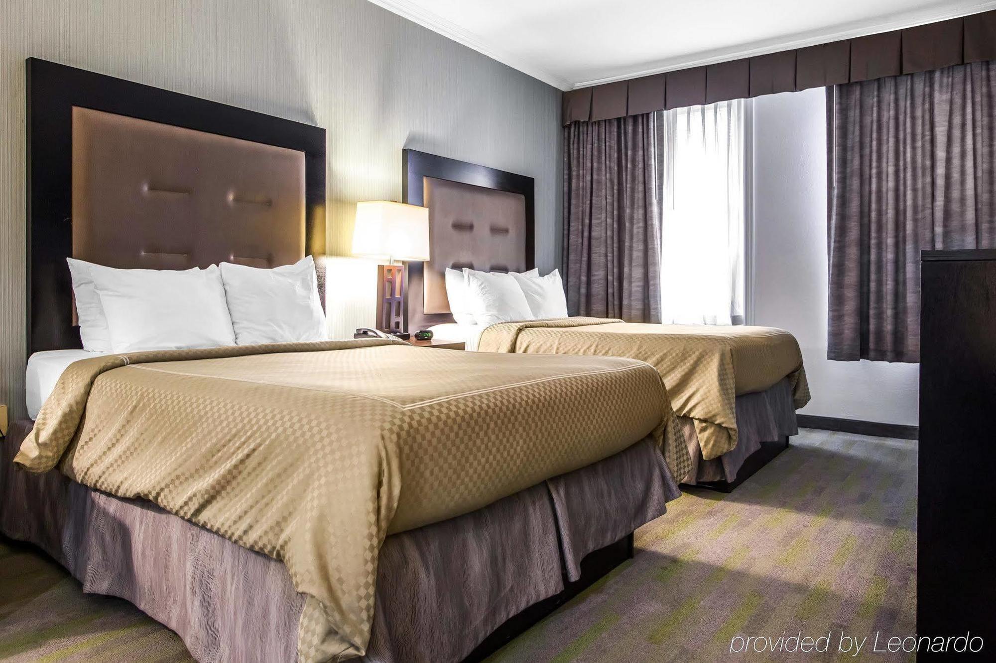 Quality Inn Center City Philadelphia Exterior photo