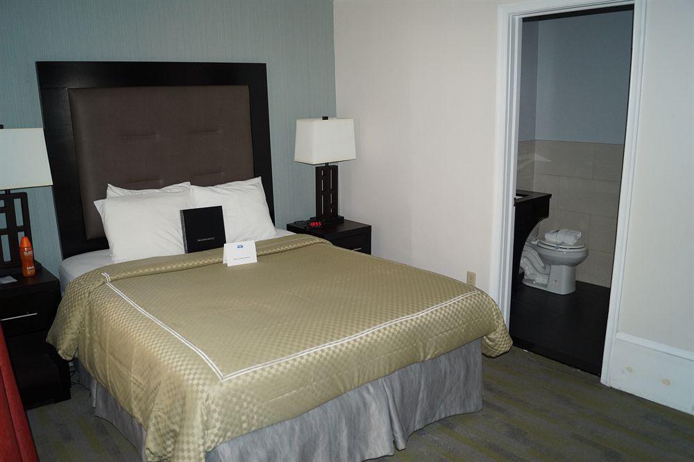 Quality Inn Center City Philadelphia Exterior photo